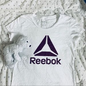 REEBOK || t-shirt
